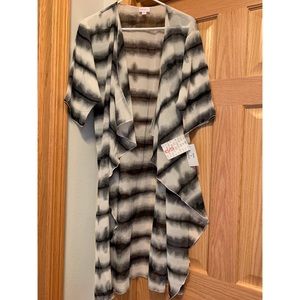 Small Lularoe Shirley
